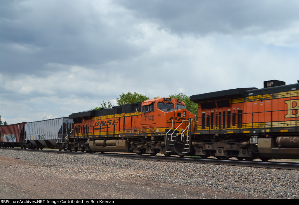 BNSF 7140